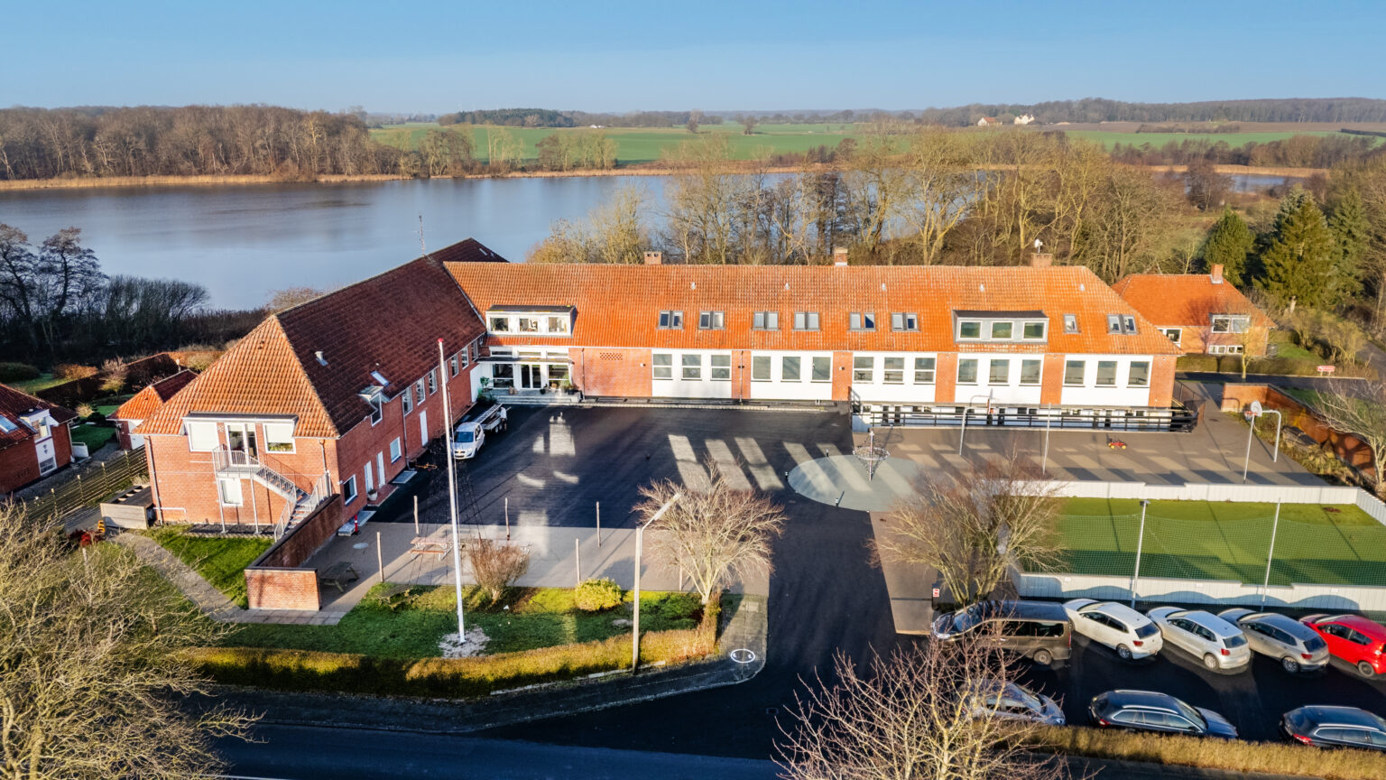 Hjemmet i Futuris set fra oven med drone.